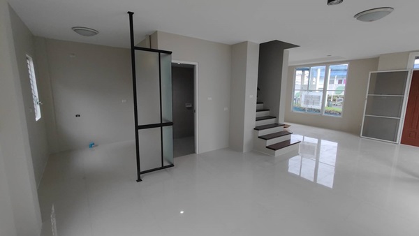 ให้เช่าทาวน์โฮม คลอง4 ลำลูกกา ปทุมธานี 20 ตร.ว สภาพใหม่พร้อมเข้าอยู่ โทร 088-2523771