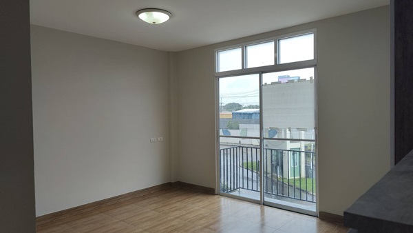 ให้เช่าทาวน์โฮม คลอง4 ลำลูกกา ปทุมธานี 20 ตร.ว สภาพใหม่พร้อมเข้าอยู่ โทร 088-2523771