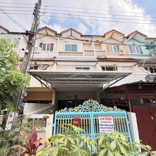 ให้เช่าทาวเฮ้าส์ 3 ชั้น หมู่บ้าน สินทวีแกรนด์วิลเลจน์ รีโนเวท บ้านพร้อมอยู่ บ้านเปล่า โทร 081-821-8151