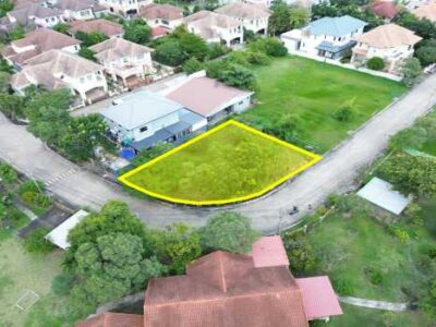 โอกาสทอง ที่ดินแปลงมุมวิวทะเลสาบ สารินซิตี้ หมู่บ้านวงตะวัน 127.1 ตร.วา แปลงมุมหน้ากว้าง ราคาดีที่สุด เหมาะสร้างบ้านหรูทันที