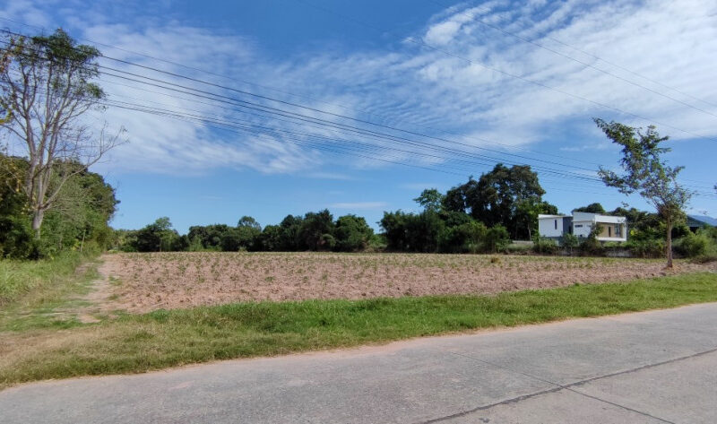 ขาย ที่ดินเปล่า 20-2-75 ไร่ ต.นิคมสงเคราะห์ อ.เมือง อุดรธานี แปลงสวย หน้ากว้าง ติดถนน