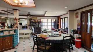 ขายบ้านพร้อมที่ดิน 550 ตารางวา ใกล้ถนนเพชรเกษมซอยหมอศรีใกล้โรงเรียนยอแซฟ