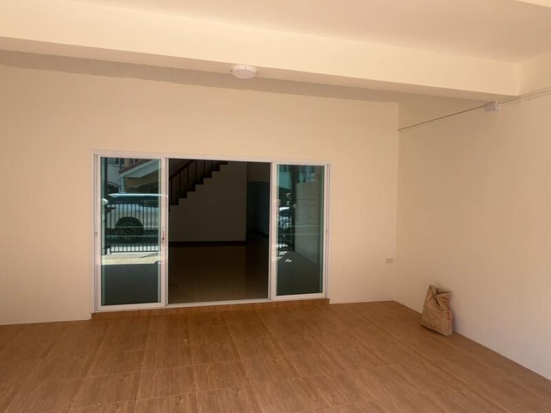 ทาวน์เฮ้าส์ 2 ชั้น รีโนเวทใหม่ อ.ปากช่อง จ.นครราชสีมา