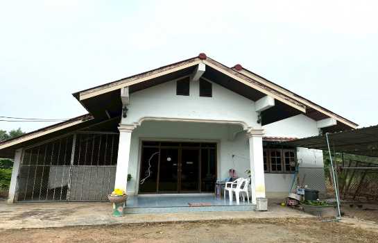 ขาย ที่ดิน พร้อมสวนทุเรียน มีสระน้ำ ระบบสปริงเกอร์ ME391 บ่อกวางทอง บ่อทอง ชลบุรี . 154 ตรม 7 ไร่ 3.7 ตรว ใกล้ถนน 3340 ทำเลดี แถมฟรีบ้านสวน