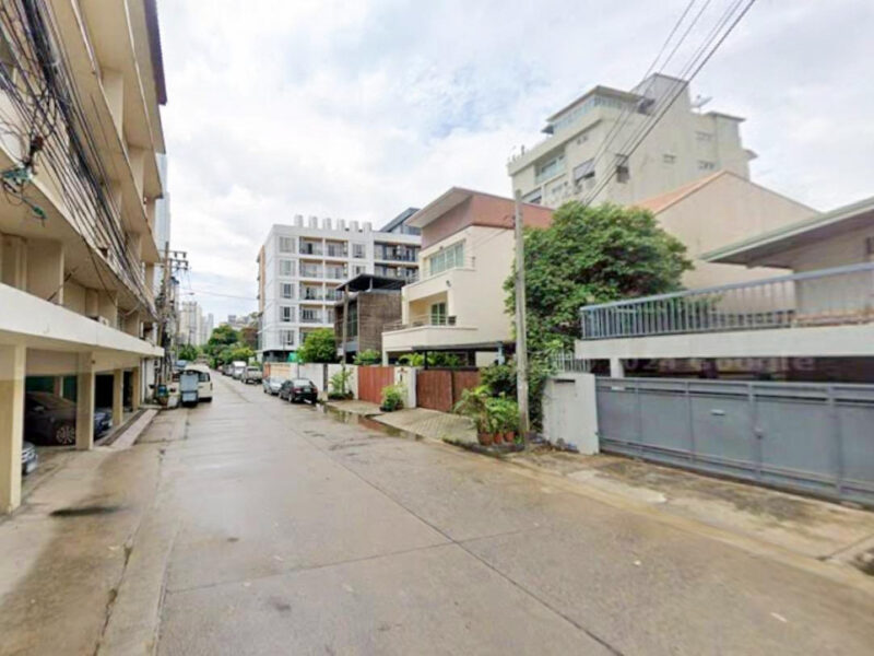 ขาย ที่ดิน 93 ตรว. ซ.สุขุมวิท 22 (ซ.สายน้ำทิพย์ 2) ทำเลทอง ใกล้ Emquatier และ Terminal 21