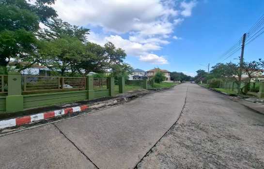 โอกาสทอง! ที่ดินแปลงมุมวิวทะเลสาบ สารินซิตี้ 127.1 ตร.วา ราคาดีที่สุด เหมาะสร้างบ้านหรูทันที!