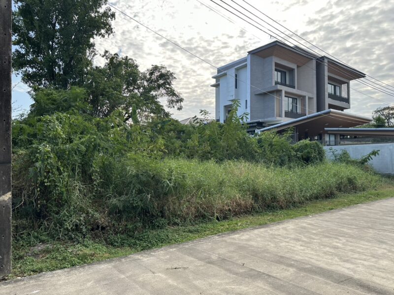 ขายที่ดินหมู่บ้านเอื้อสุข พัฒนาการ 58 แขวง เขต สวนหลวง