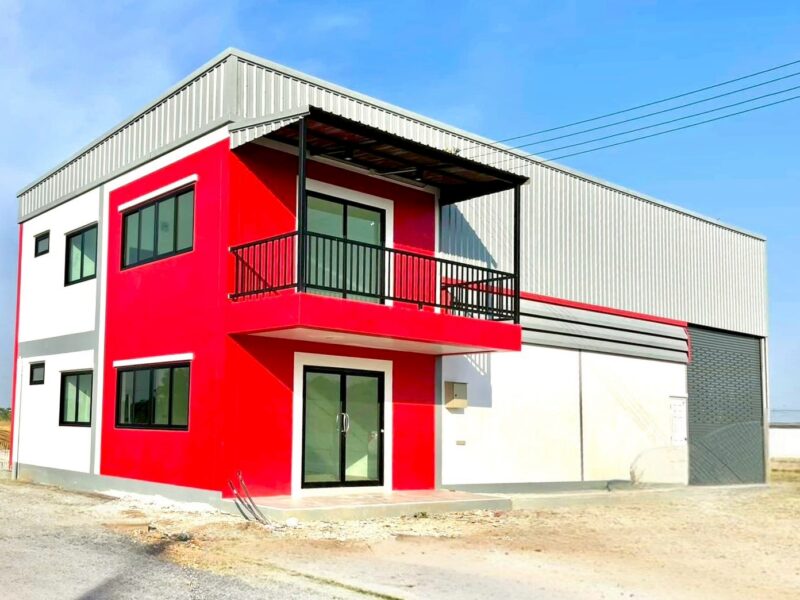 เลือกแปลงที่ถูกใจ ในทำเลที่ ใช่ก่อนใคร ! โกดังพร้อมออฟฟิศสร้างสไตล์โมเดิร์น หรือแบบที่ลูกค้าเลือกสร้างตามต้องการ ราคาเริ่มต้น 2.9 ล้านบาท