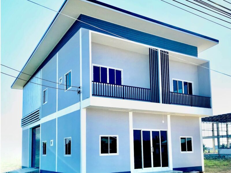 เลือกแปลงที่ถูกใจ ในทำเลที่ ใช่ก่อนใคร ! โกดังพร้อมออฟฟิศสร้างสไตล์โมเดิร์น หรือแบบที่ลูกค้าเลือกสร้างตามต้องการ ราคาเริ่มต้น 2.9 ล้านบาท