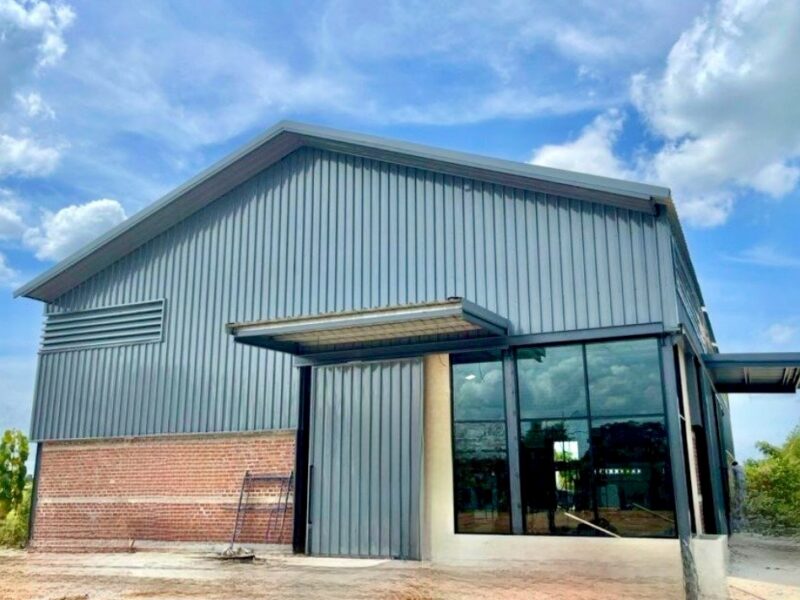 เลือกแปลงที่ถูกใจ ในทำเลที่ ใช่ก่อนใคร ! โกดังพร้อมออฟฟิศสร้างสไตล์โมเดิร์น หรือแบบที่ลูกค้าเลือกสร้างตามต้องการ ราคาเริ่มต้น 2.9 ล้านบาท