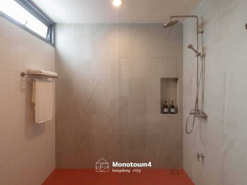 บ้านโซนหางดงเชียงใหม่ โครงการ Monotown 4 ทาวน์โฮม 3 นอน ฟังก์ชันครบ มีคอร์ตยาร์ดและสวนส่วนตัว ใกล้กาดฝรั่ง 5 นาที