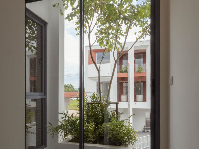 บ้านโซนหางดงเชียงใหม่ โครงการ Monotown 4 ทาวน์โฮม 3 นอน ฟังก์ชันครบ มีคอร์ตยาร์ดและสวนส่วนตัว ใกล้กาดฝรั่ง 5 นาที