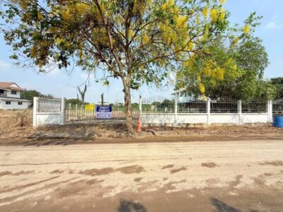 ขายด่วนที่ดินซอยโรงพยาบาลลาดหลุมแก้ว 200 ตรว ติดถนนลาดยางสาธารณะ ถมแล้ว ถ.เทศบาล 2 จ.ปทุมธานี