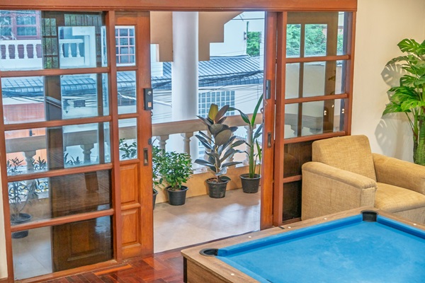 Tropical House - ปล่อยเช่าบ้านใจกลางทองหล่อ ซอย 25 ทาวน์โฮมหรู 5 ชั้น ทำเลเยี่ยม พร้อมดาดฟ้าส่วนตัว โทร 092-6397963