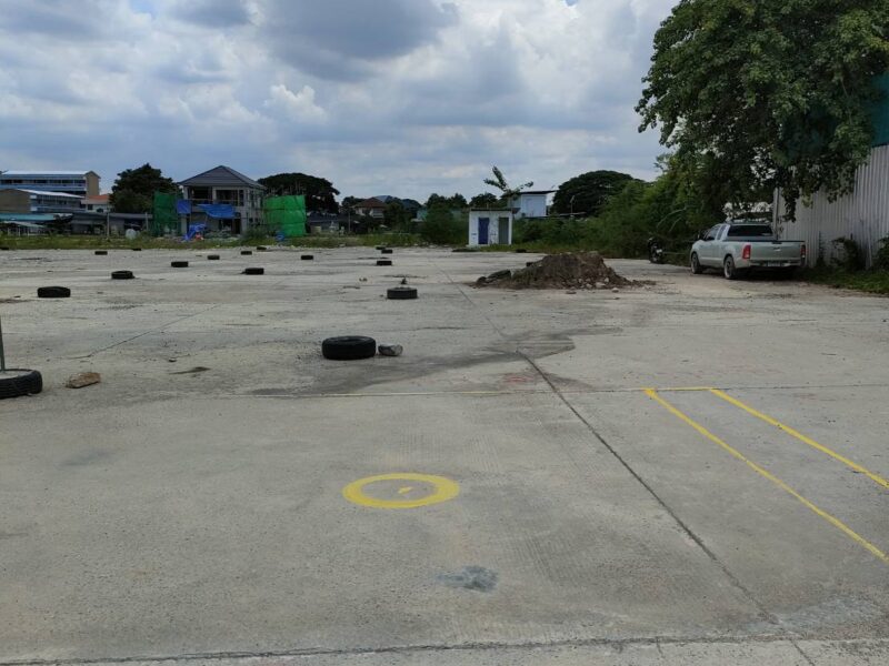 ให้เช่าที่ดินเปล่าถมแล้วใกล้ 5 แยกวัชรพล กรุงเทพมหานคร