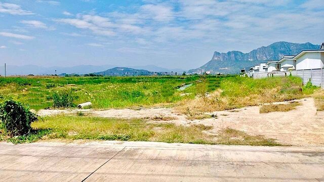 ที่ดินชะอำ วิวภูเขา ขายต่ำกว่าราคาประเมิน พื้นที่รวม 16-1-84 ไร่