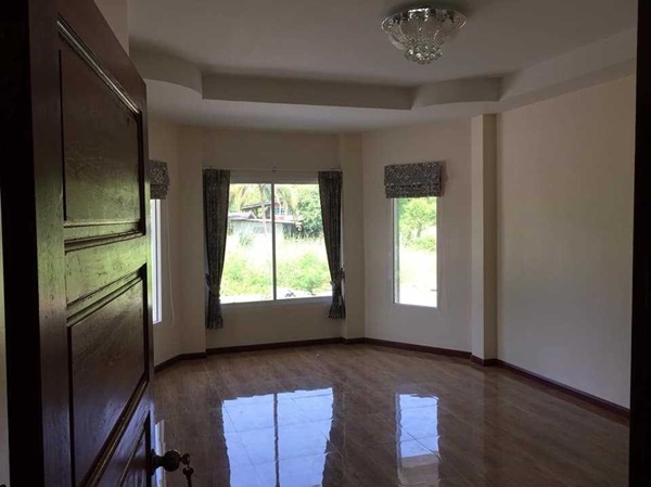 ให้เช่าบ้านเดี่ยว พื้นที่ 1 ไร่ อ.พนัสนิคม จ.ชลบุรี ใกล้ร้านสะดวกซื้อ 7/11 มินิบิ๊กซี โลตัส ซีเจ โทร 0879556066