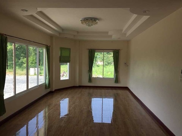 ให้เช่าบ้านเดี่ยว พื้นที่ 1 ไร่ อ.พนัสนิคม จ.ชลบุรี ใกล้ร้านสะดวกซื้อ 7/11 มินิบิ๊กซี โลตัส ซีเจ โทร 0879556066