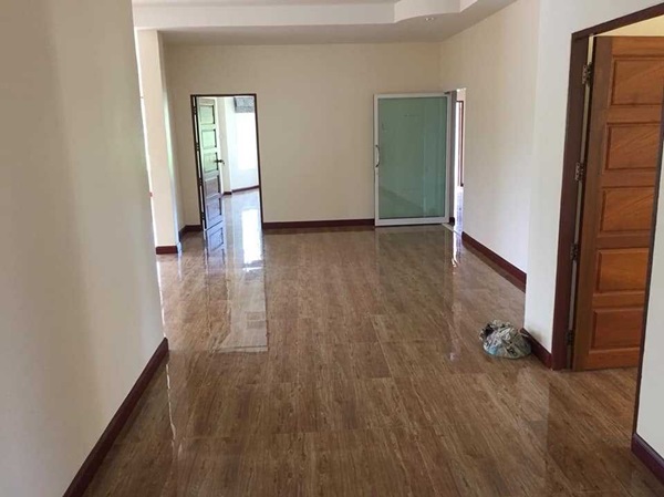 ให้เช่าบ้านเดี่ยว พื้นที่ 1 ไร่ อ.พนัสนิคม จ.ชลบุรี ใกล้ร้านสะดวกซื้อ 7/11 มินิบิ๊กซี โลตัส ซีเจ โทร 0879556066