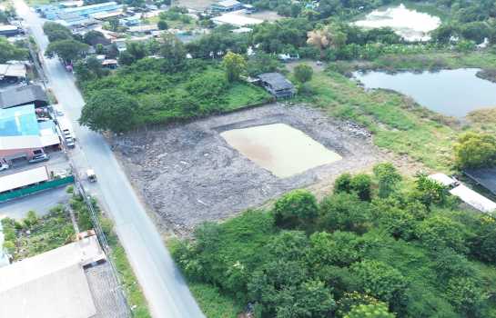 ให้เช่า! ที่ดินแปลงสวย ติดถนน ซอยจตุโชติ 20 ขนาด 696 ตร.วา เข้า-ออกได้ ทั้งจตุโชติและวงแหวนตะวันออก – ทำเลดี เหมาะทำคาเฟ่ โกดัง หรือปลูกบ้าน