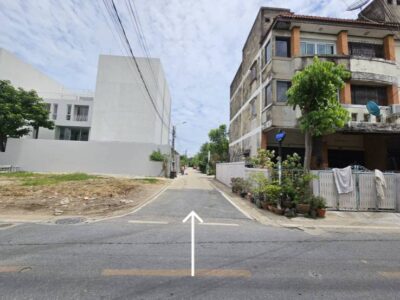 ขายที่ดิน ซอยติวานนท์24 แยก11 ถมแล้วบางส่วน ใกล้สถานีรถไฟฟ้าแคราย