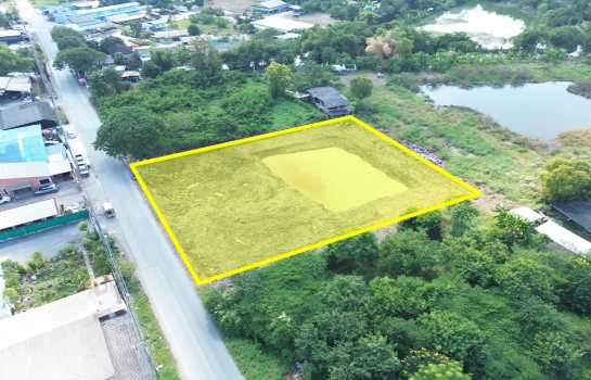 ให้เช่า! ที่ดินแปลงสวย ติดถนน ซอยจตุโชติ 20 ขนาด 696 ตร.วา เข้า-ออกได้ ทั้งจตุโชติและวงแหวนตะวันออก – ทำเลดี เหมาะทำคาเฟ่ โกดัง หรือปลูกบ้าน