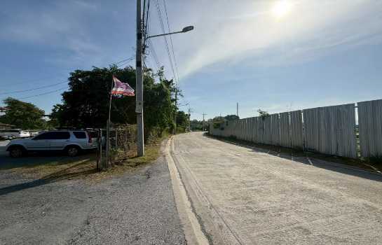 ขาย ที่ดิน ME395 EEC สีแดง ทำเลดี ถูกสุดในย่านนี้ ถูกกว่าราคาประเมิน เสม็ด เมือง ชลบุรี . 2 ไร่ 1 งาน 94 ตรว ใกล้หาดบางแสน เพียง 5 Km.