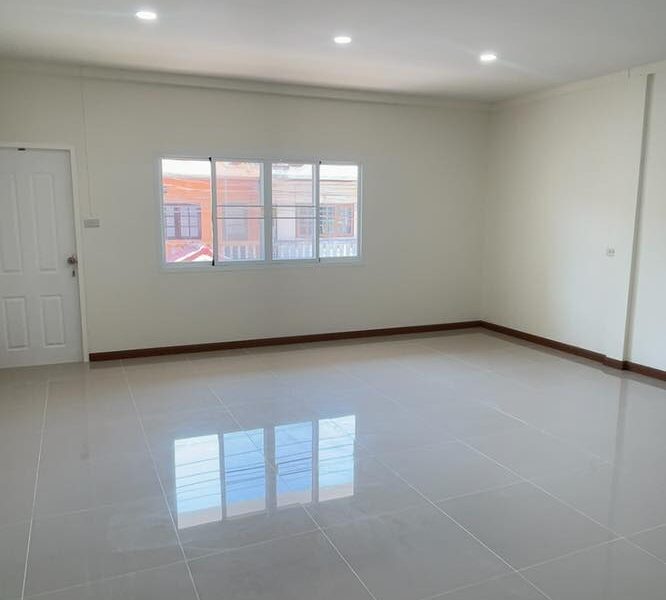 ทาวน์เฮ้าส์ ปากช่อง จ.นครราชสีมา 2 ชั้น รีโนเวทใหม่