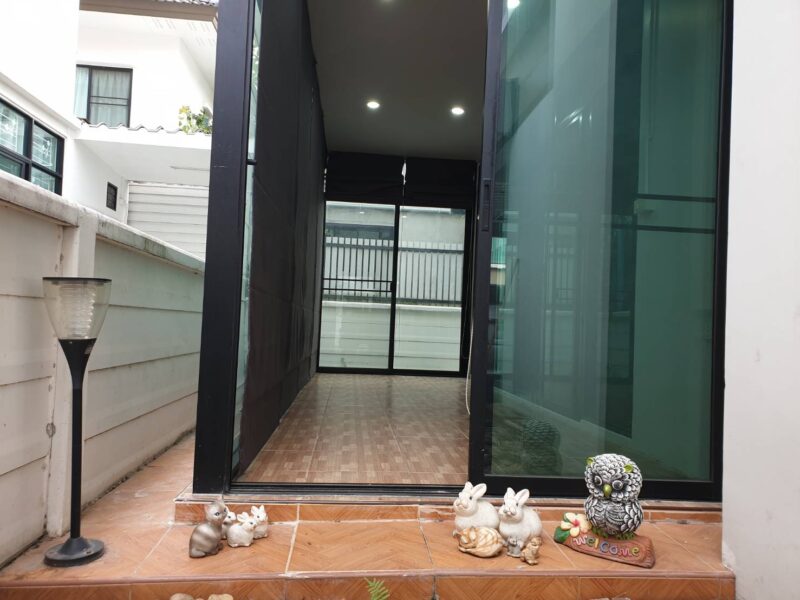 ขายด่วน! บ้านเดี่ยว อารียา โคโม่ บางนา ยินดีรับเอเจนต์ ค่าคอม 3%