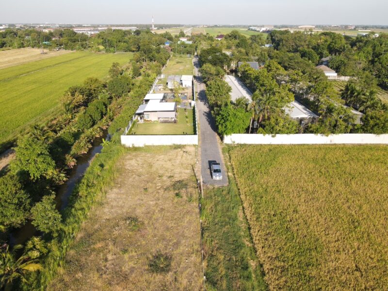 ขายที่ดินคลอง 8 ลำลูกกา ปทุมธานี 1 ไร่ ทำเลดี ใกล้ชุมชน ราคา 1.9 ล้าน