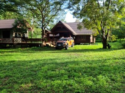 บ้านพักตากอากาศบ้านไม้ ติดลำธาร Private Nature House @ แก่งคอย สระบุรี โทร 083-5822221