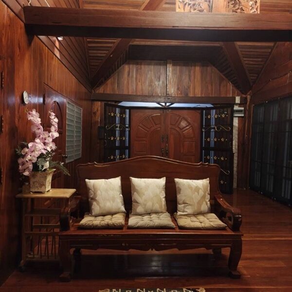บ้านพักตากอากาศบ้านไม้ ติดลำธาร Private Nature House @ แก่งคอย สระบุรี โทร 083-5822221