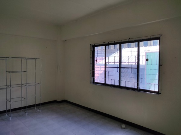 ขายด่วน! ทาวน์เฮ้าส์ เชียงใหม่ 3 ชั้น 3 ห้องนอน ทำเลดี ราคาพิเศษ เจ้าของขายเอง โทร 088-2852080