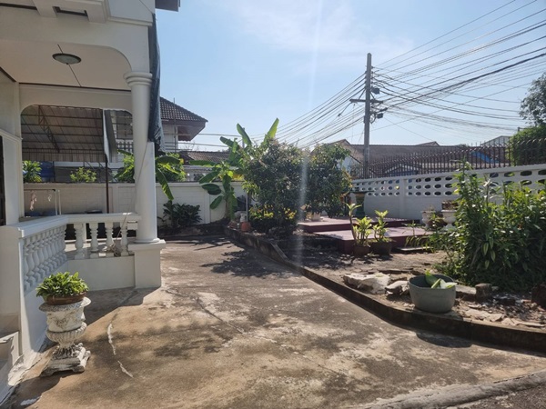 ขายบ้านเดี่ยว 2 ชั้น ปากน้ำ ตรงข้าม รพ.สมุทรปราการ ทำเลดี เดินทางสะดวก โทร 0813436920 เจ้าของขายเอง