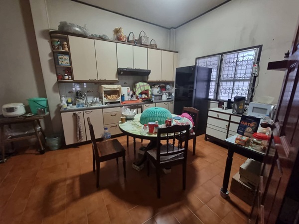 ขายบ้านเดี่ยว 2 ชั้น ปากน้ำ ตรงข้าม รพ.สมุทรปราการ ทำเลดี เดินทางสะดวก โทร 0813436920 เจ้าของขายเอง