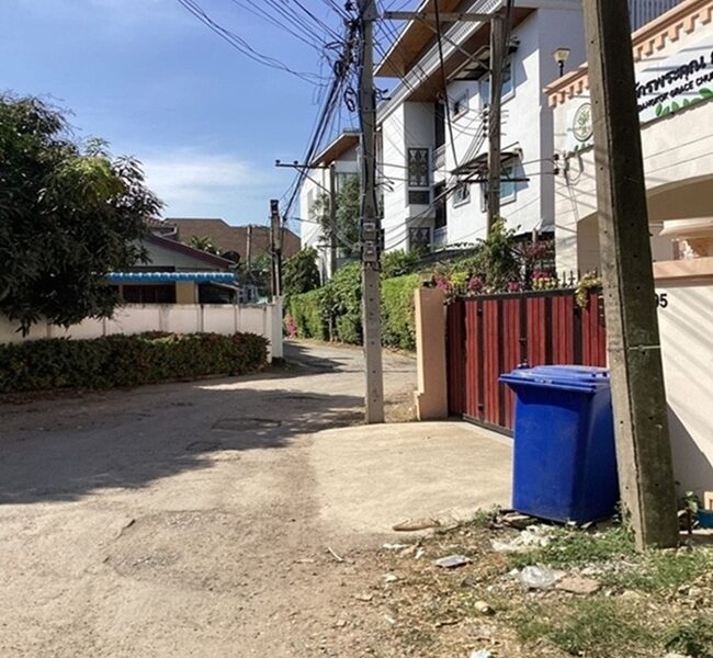 ให้เช่า บ้านเดี่ยว 2 ชั้น ซอย ปรีดี พนมยงค์ 14 ใกล้ BTSพระโขนง 800 เมตร