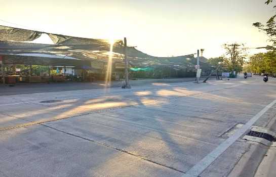 ขายที่ดินแปลงใหญ่ ติดถนนบางระมาด ใกล้ตลาดคลองลัดมะยม เหมาะพัฒนาโครงการที่อยู่อาศัยและเชิงพาณิชย์