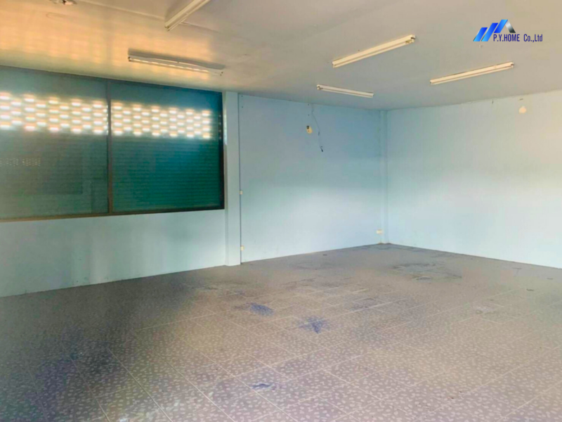 ขายที่ดินนครนายกพร้อมอาคารห้องเช่า 11 ห้อง ทำเลดี ติดถนนใหญ่