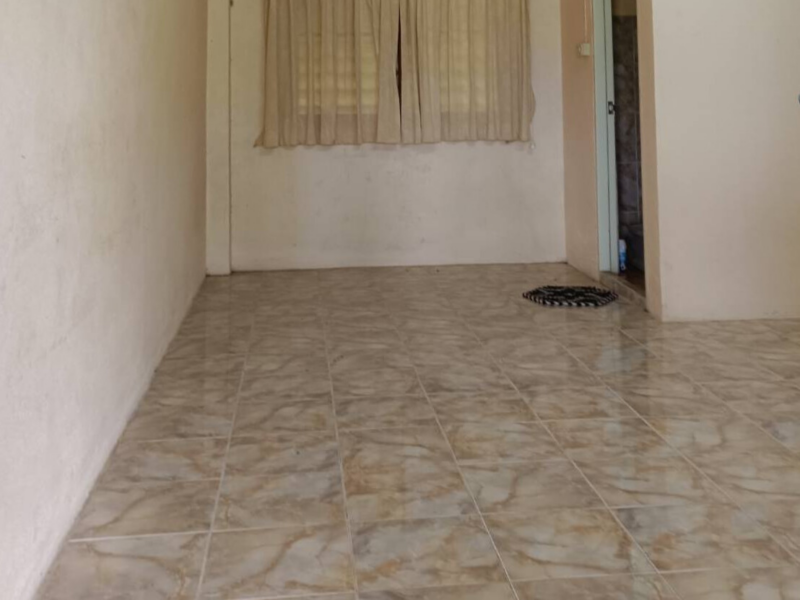 ขายที่ดินนครนายกพร้อมอาคารห้องเช่า 11 ห้อง ทำเลดี ติดถนนใหญ่