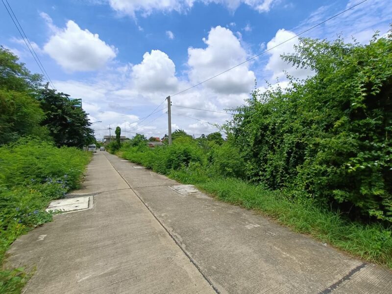 ที่ดินสุพรรณ ทำเลใจกลางเมืองหน้าแปลงติดถนน