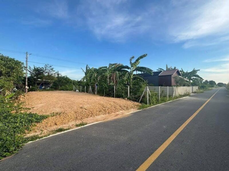 ขายที่ดิน 37 ตารางวา ถมแล้ว ตำบลทุ่งลูกนก อำเภอกำแพงแสน จังหวัดนครปฐม ราคา 220,000 พร้อมโอน โฉนดครุฑแดง