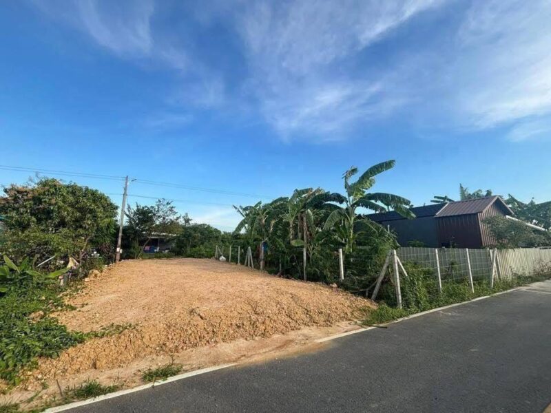 ขายที่ดิน 37 ตารางวา ถมแล้ว ตำบลทุ่งลูกนก อำเภอกำแพงแสน จังหวัดนครปฐม ราคา 220,000 พร้อมโอน โฉนดครุฑแดง