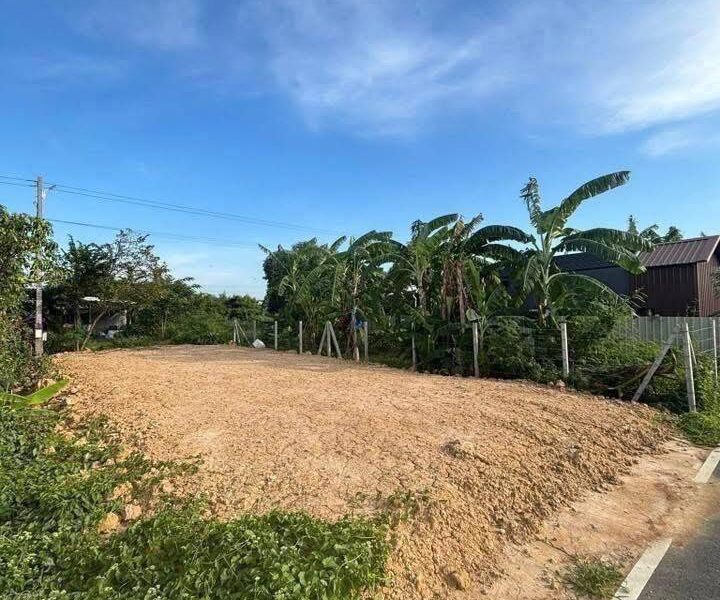 ขายที่ดิน 37 ตารางวา ถมแล้ว ตำบลทุ่งลูกนก อำเภอกำแพงแสน จังหวัดนครปฐม ราคา 220,000 พร้อมโอน โฉนดครุฑแดง