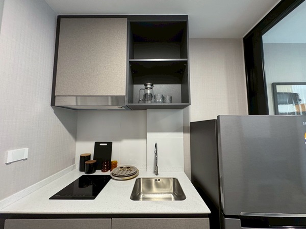 คอนโดติดห้างเซ็นทรัล Atmoz Canvas Rayong ทำเลนี้ อยู่เองก็คุ้ม ปล่อยเช่าก็ปัง ห้องเฟอร์ครบ พร้อมอยู่ โทร 065-5639565