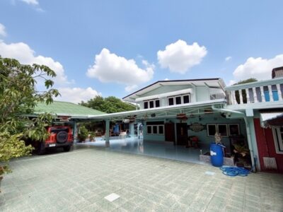 ขายบ้านเดี่ยวปรับปรุงใหม่ 4 นอน 3 น้ำ โฉนดที่ดินกรุงเทพ 233 วา ติดคลองประเวศ หลังสนามบินสุวรรณภูมิ แอร์พอร์ตลิงค์ลาดกระบัง ปล่อยเช่าได้เดือนละแสน Yield4%