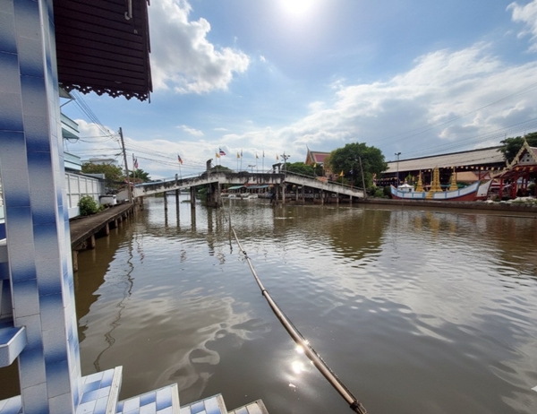 ขายบ้านเดี่ยวปรับปรุงใหม่ 4 นอน 3 น้ำ โฉนดที่ดินกรุงเทพ 233 วา ติดคลองประเวศ หลังสนามบินสุวรรณภูมิ แอร์พอร์ตลิงค์ลาดกระบัง ปล่อยเช่าได้เดือนละแสน Yield4%
