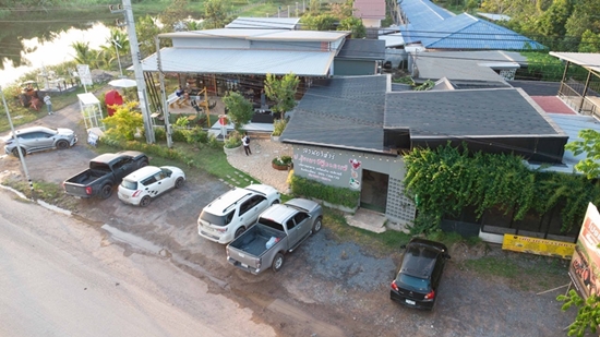 ขายธุรกิจรีสอร์ทและร้านอาหาร ขายโดยเจ้าของเองไม่มีนายหน้าพร้อมเทรนงานและหาลูกจ้างต่อให้