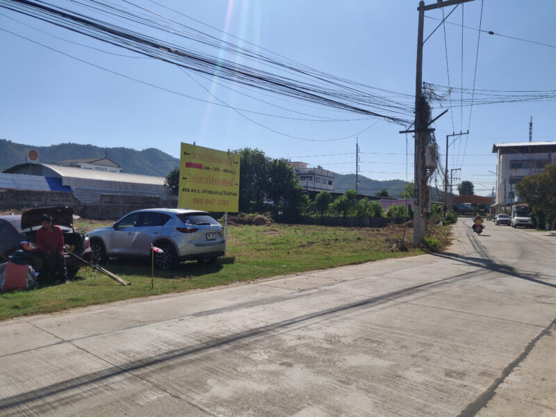 ขายที่ดินสวยหน้าหมู่บ้าน ทำเลเหมาะการจัดสรร ใกล้โรบินสันกาญจนบุรี