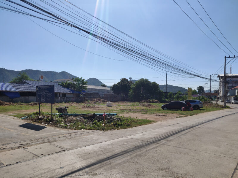 ขายที่ดินสวยหน้าหมู่บ้าน ทำเลเหมาะการจัดสรร ใกล้โรบินสันกาญจนบุรี