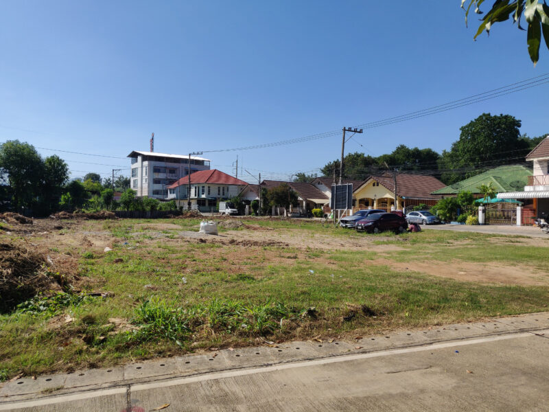 ขายที่ดินสวยหน้าหมู่บ้าน ทำเลเหมาะการจัดสรร ใกล้โรบินสันกาญจนบุรี